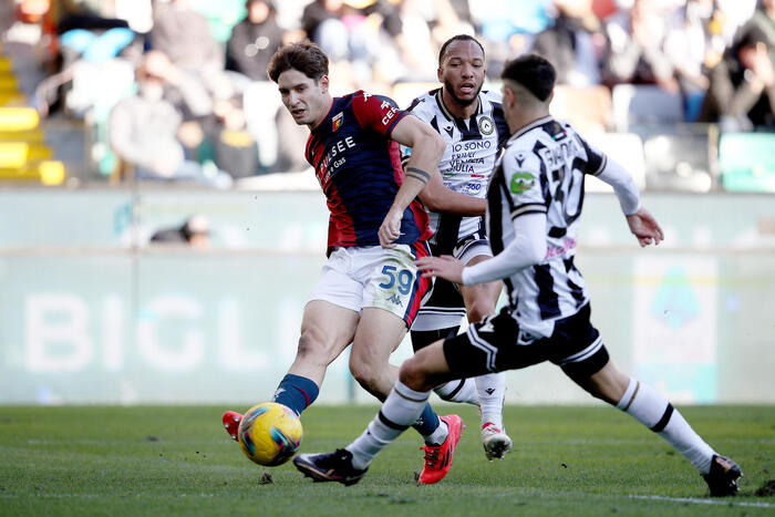 Genoa Trionfa Contro Udinese G