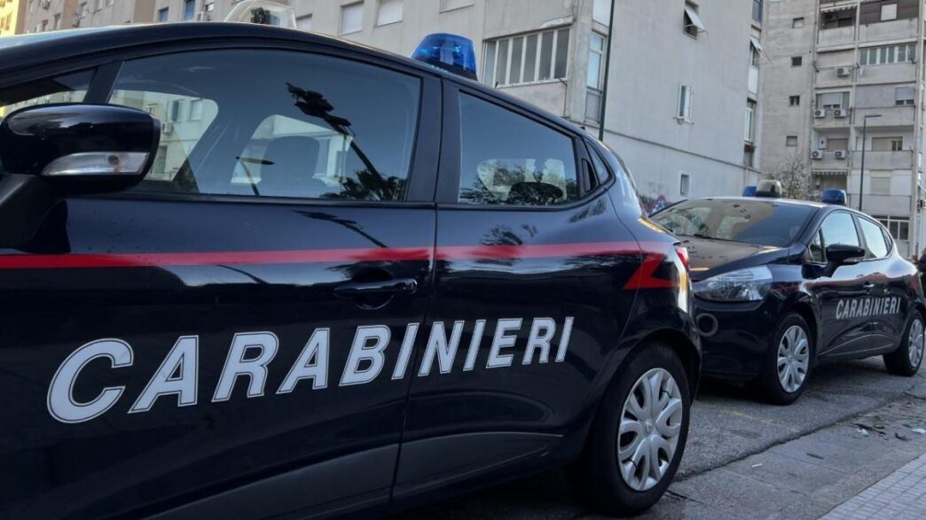 Giovane Studentessa Si Scontra