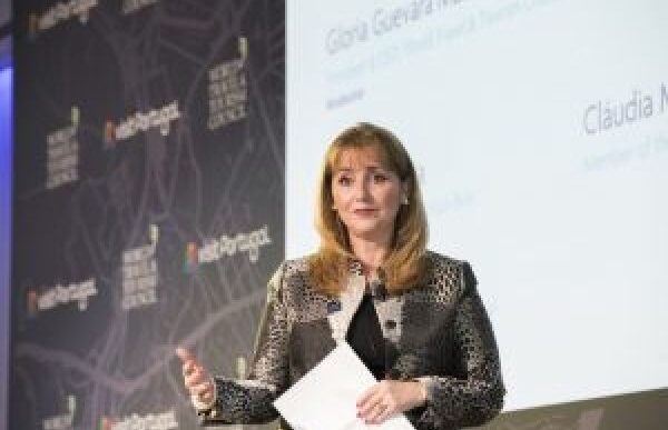 Gloria Guevara In Corsa Per La