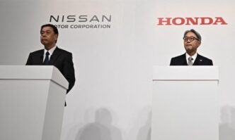 Honda E Nissan Verso La Fusion