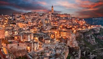 I Wanderlust Reader Travel Awa