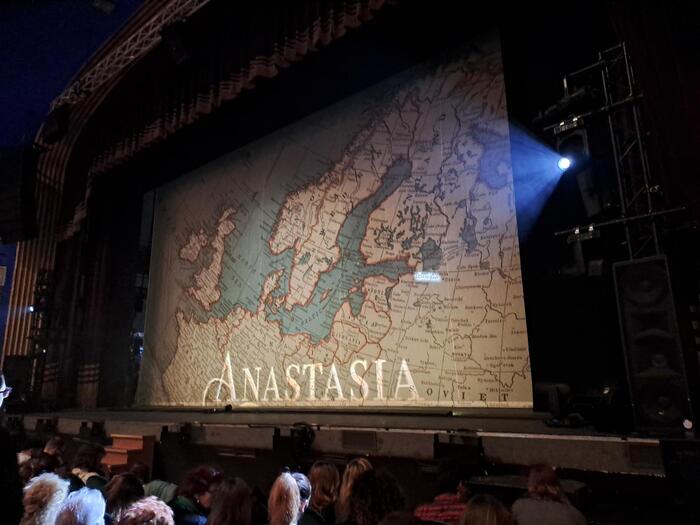 Il Fascino Di 22Anastasia. Il M