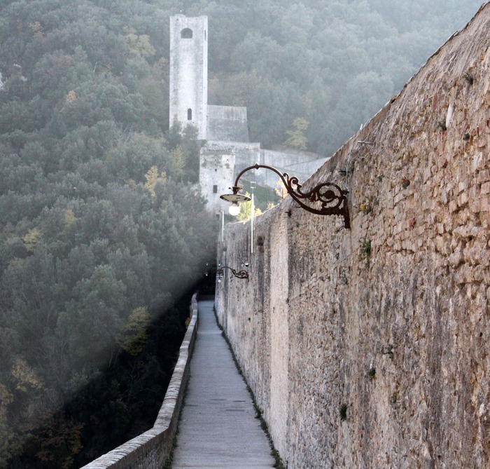 Il Ponte Delle Torri Di Spolet