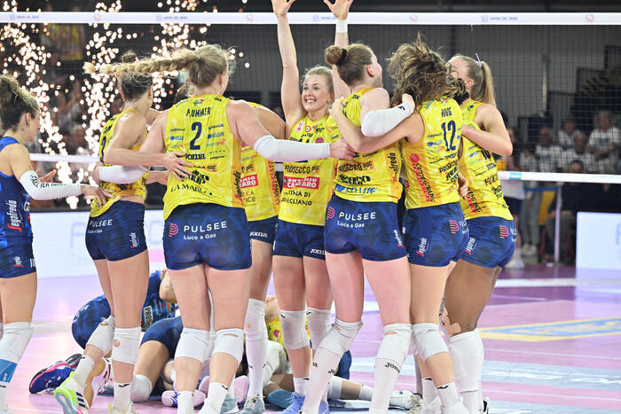 Imoco Conegliano Trionfa Nel M