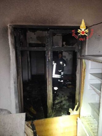 Incendio Devasta Appartamento