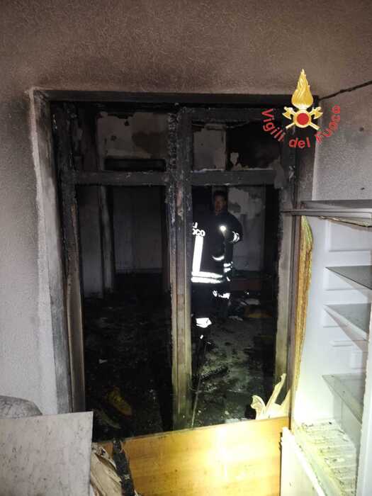 Incendio Devasta Appartamento
