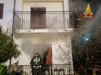 Incendio Devastante A Castel B