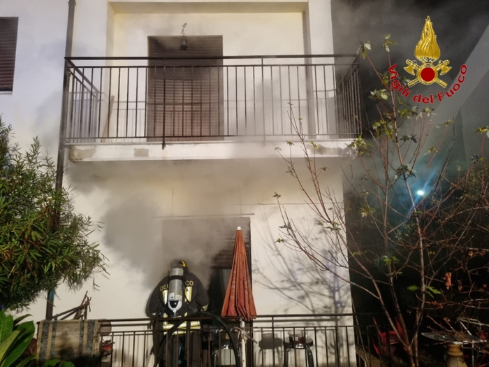 Incendio Devastante A Castel B