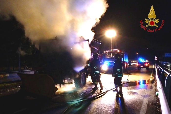 Incendio Nel Comune Di Sant27An