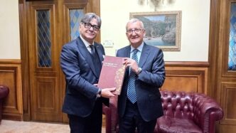 Incontro Tra Il Presidente Del 1