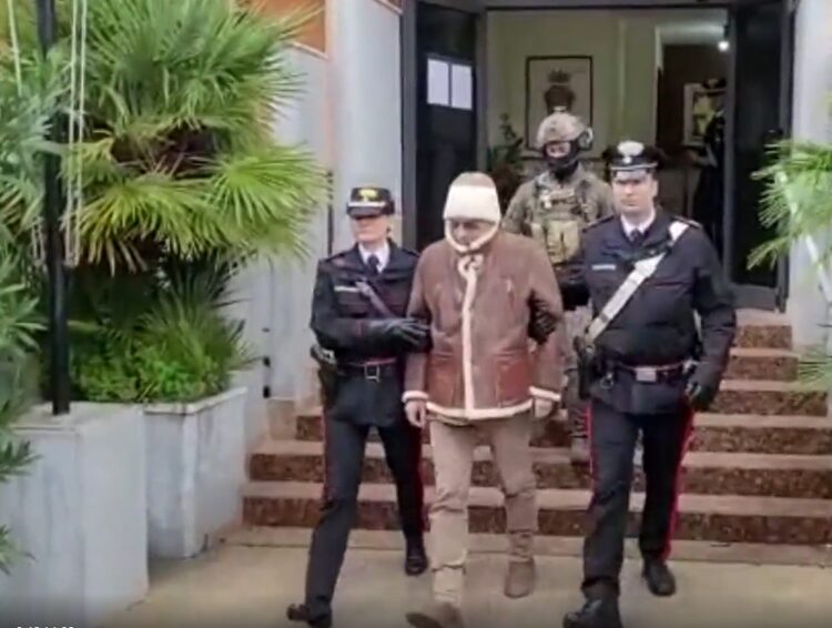 Indagato Un Oculista Di Palerm