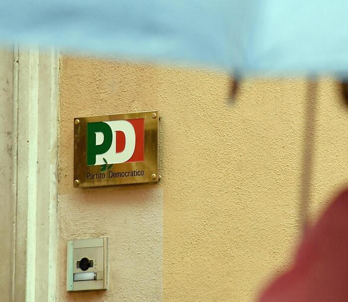 Iscritto Al Partito Senza Sape