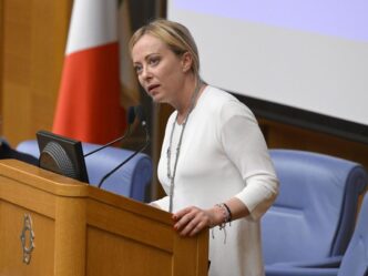 Italia3A Meloni Sottolinea L27Im