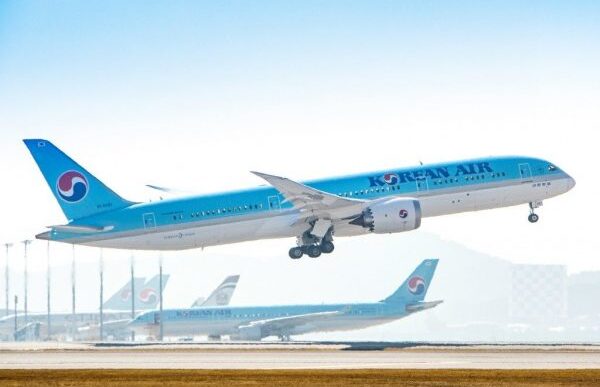 Korean Air Completa L27Acquisiz