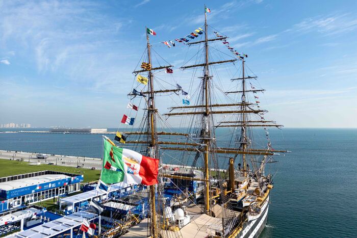 L27Amerigo Vespucci Saluta Il N