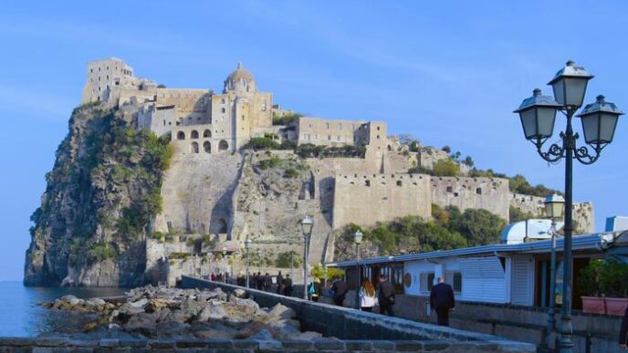 L27Isola D27Ischia Si Prepara A