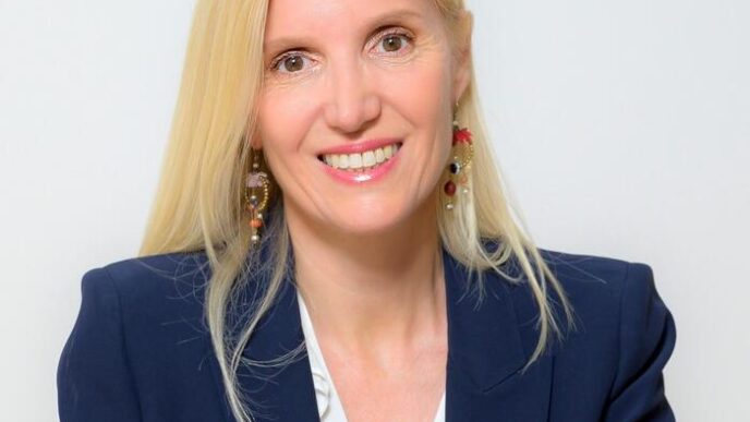 La Consigliera Renate Holzeise