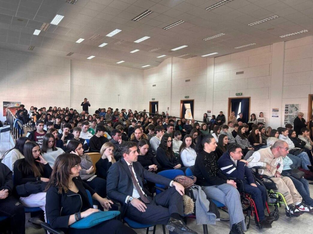 La Giurisprudenza Torna Al Cen