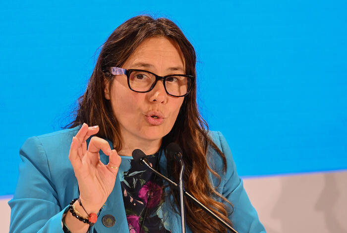 La Ministra Locatelli Propone