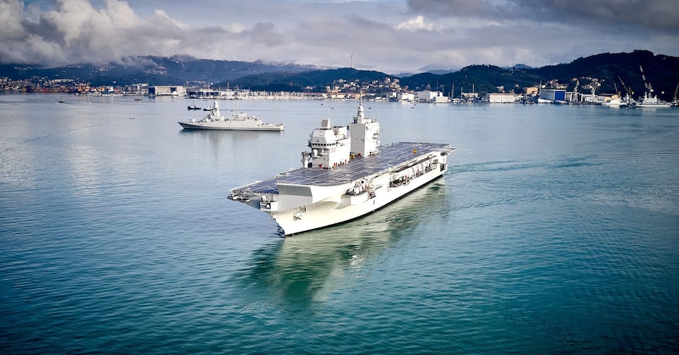 La Nave Anfibia Trieste3A Un27In