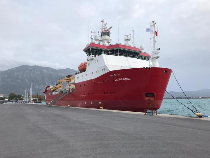 La Nave Rompighiaccio Laura Ba
