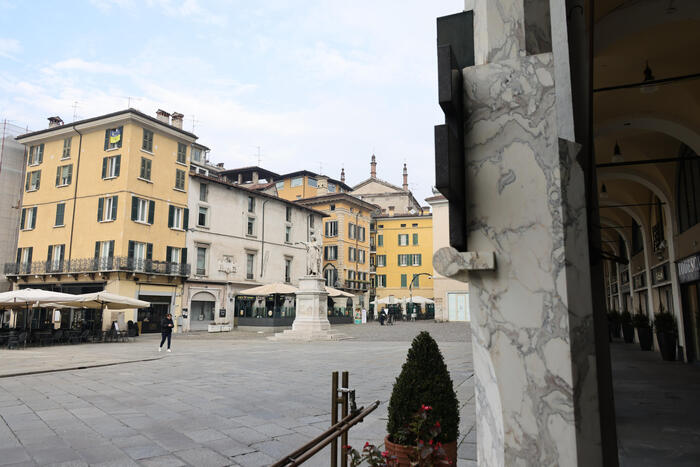 La Questura Di Brescia Nega L27