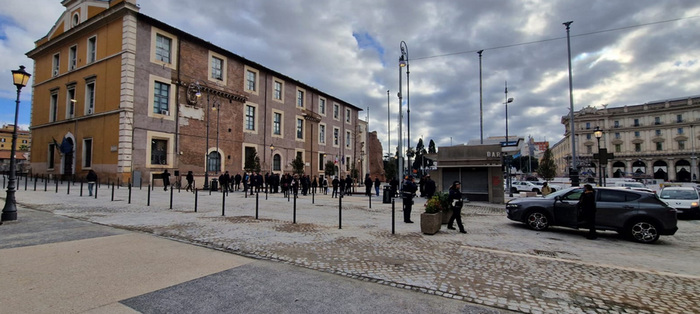La Rinascita Di Piazza Della R