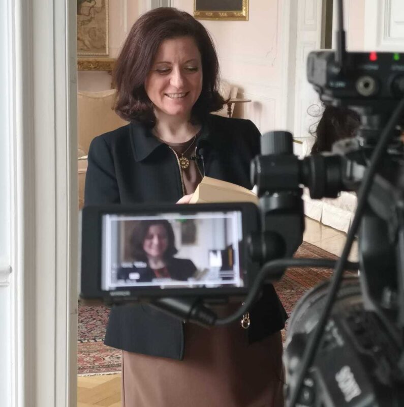 Laura Ranalli2C Nuova Ambasciat