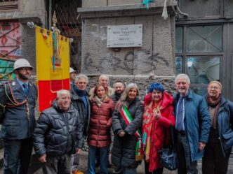 Le Scale Di Napoli Intitolate