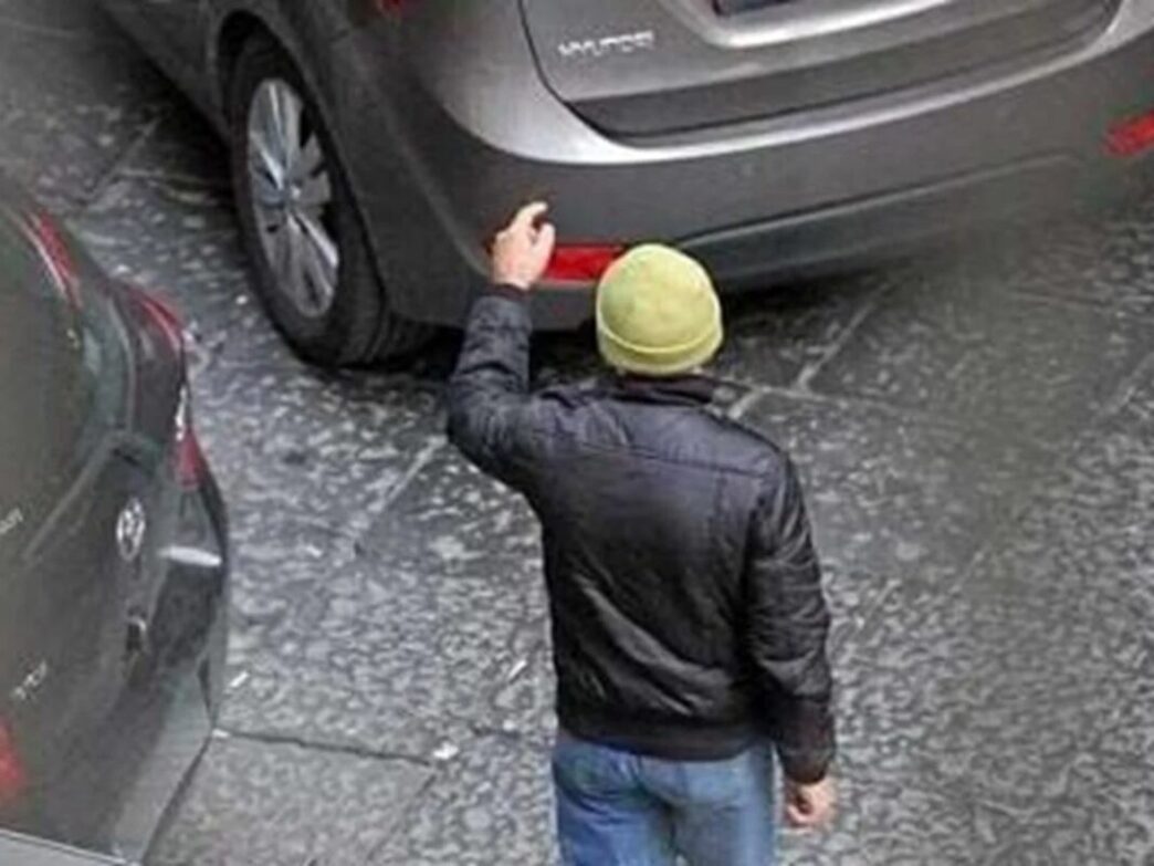 Lotta Ai Parcheggiatori Abusiv