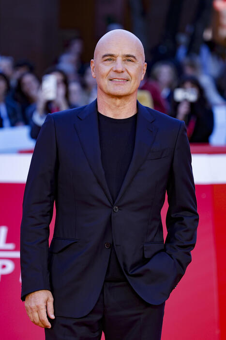 Luca Zingaretti Torna Alla Reg