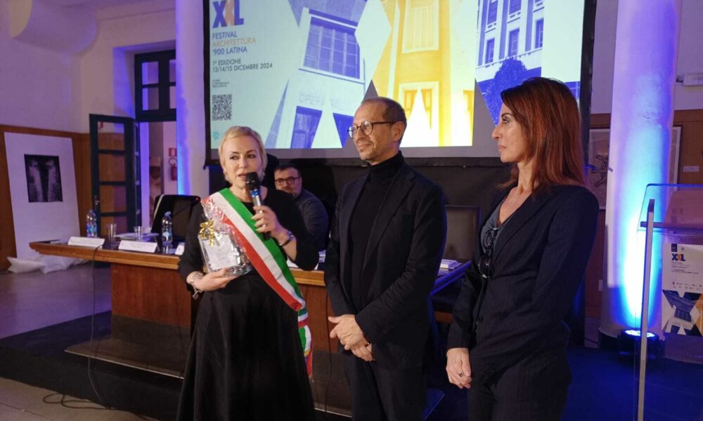 Maurizio Carta Premiato Per La