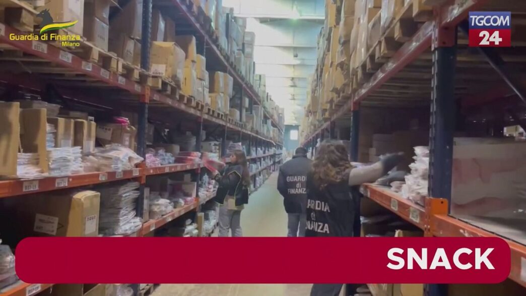 Maxi Sequestro Di Decorazioni