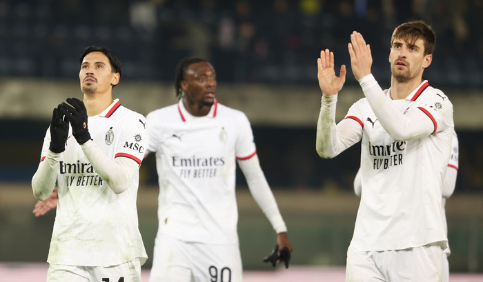 Milan Vince Al Bentegodi Grazi