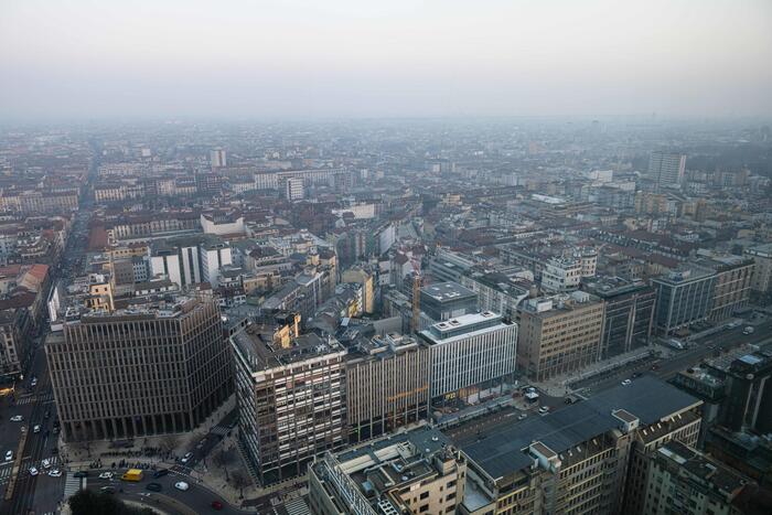 Milano3A L27Impennata Dei Prezzi