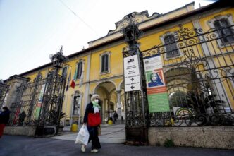Milano3A Continua La Battaglia