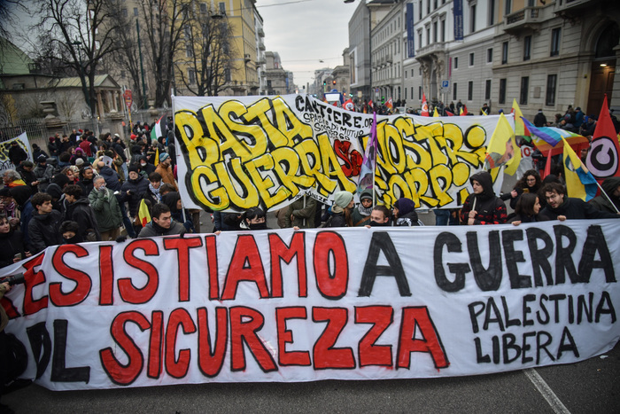 Milano In Marcia Contro La Gue