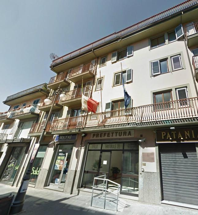 Minacce A Funzionari Pubblici