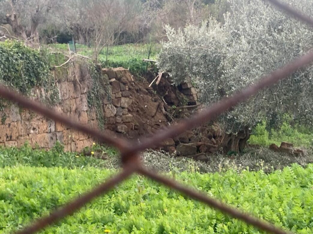 Muraglione Storico A Rischio3A