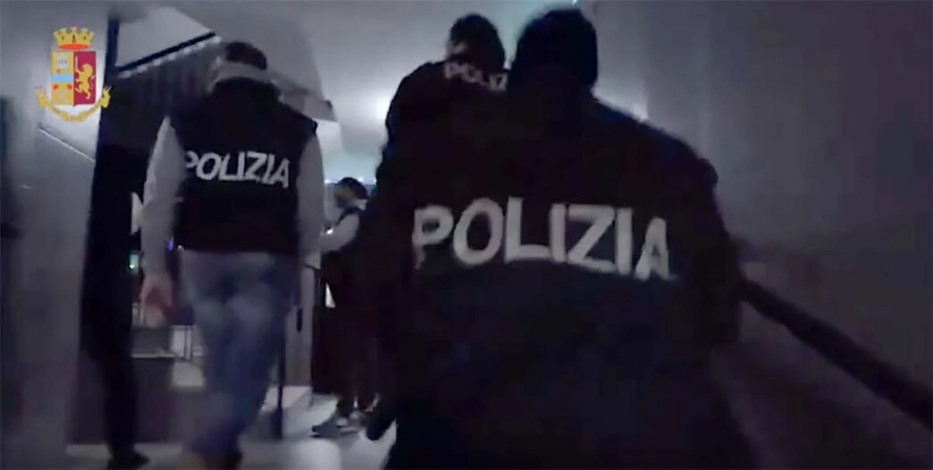 Napoli3A Arrestato Un Uomo Per