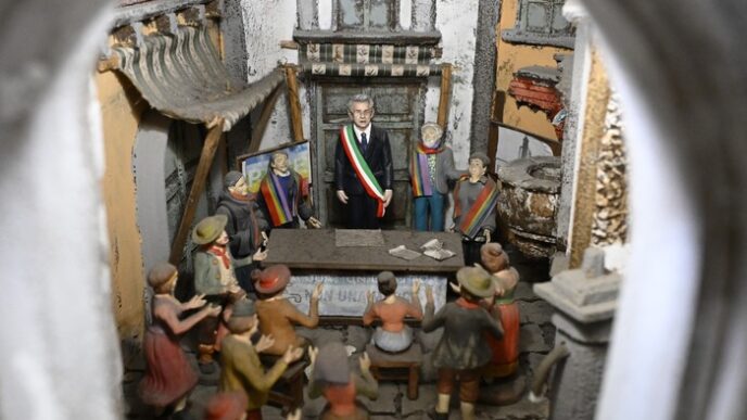 Napoli Celebra Il Suo Sindaco