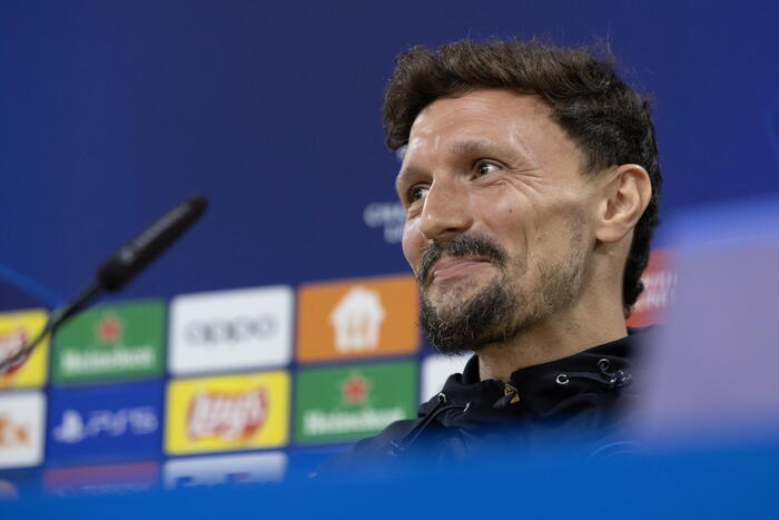 Napoli Ufficializza La Separaz