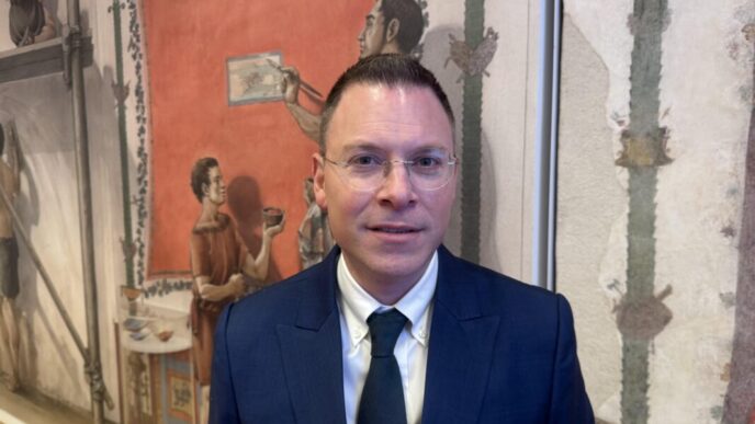 Necessitc3A0 Di Un Cambio Di Visi