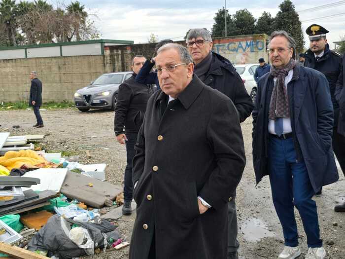 Operazione Di Pulizia Straordi