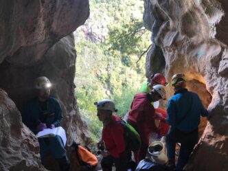 Ore Di Tensione Per Speleologo