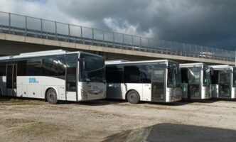 Ottanta Nuovi Autobus In Basil