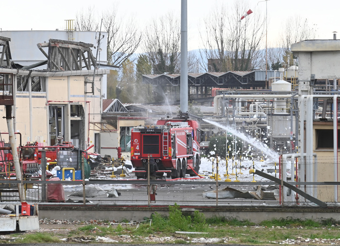Panico E Distruzione A Calenza