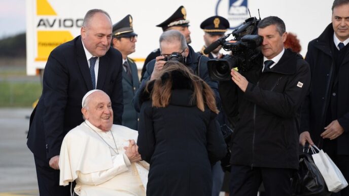 Papa Francesco Ad Ajaccio3A Un