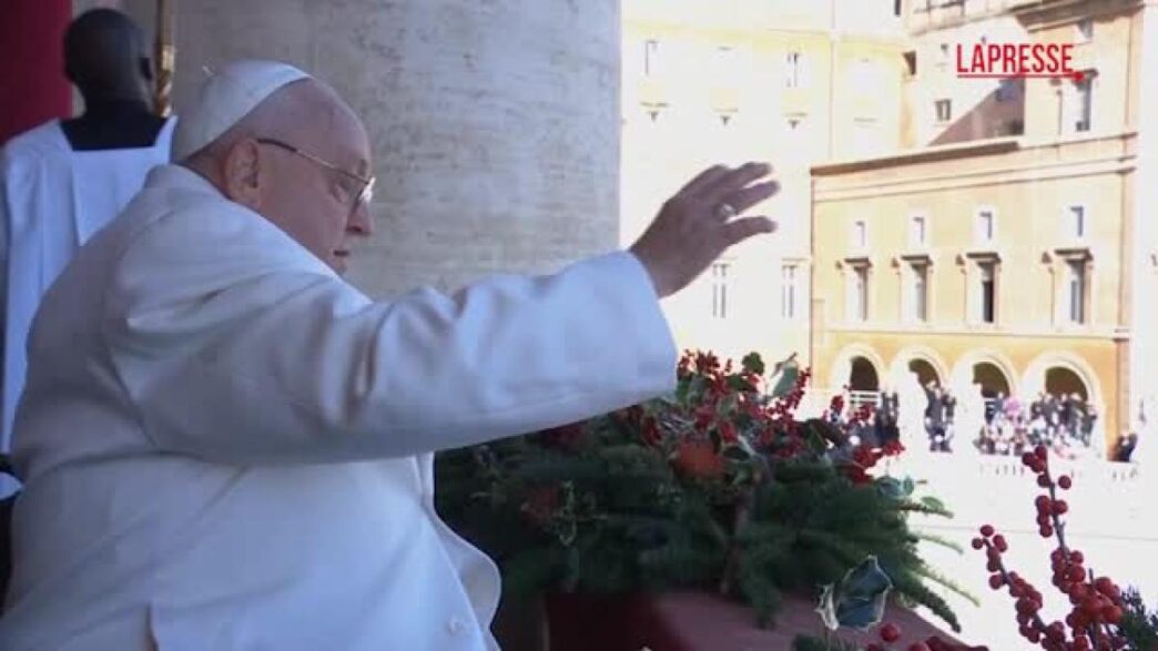 Papa Francesco Celebra La Sole