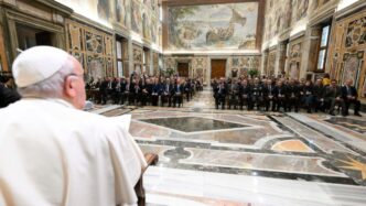 Papa Francesco E La Finanza3A U